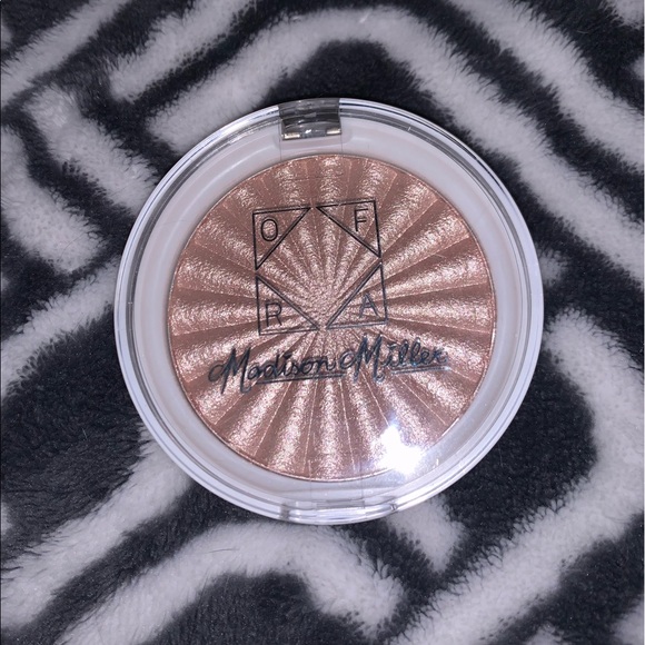 OFRA X MADISON MILLER HIGHLIGHTER - Picture 3 of 4